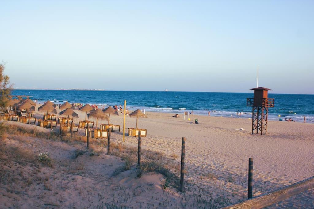 Muy Cerca De La Playa. Primera Linea. Appartement Rota Buitenkant foto