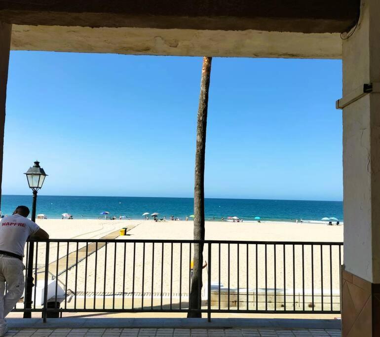 Muy Cerca De La Playa. Primera Linea. Appartement Rota Buitenkant foto